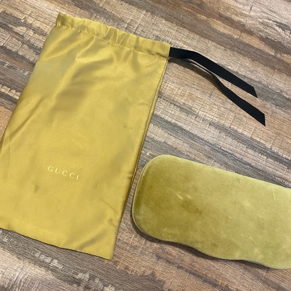 Gucci Sunglasses - Picture 7 of 8